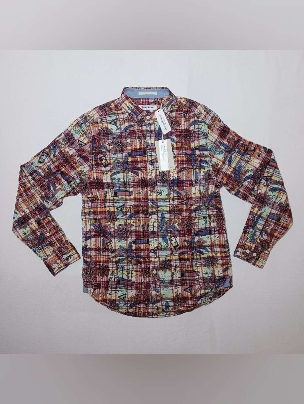 Tommy Bahama Mens Palm Springs Button Up Shirt Medium Martini NWT